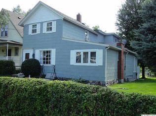 1435 Mount Pleasant St, Dubuque, IA 52001