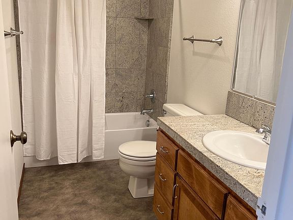 5th image of 3162 Andre Ln