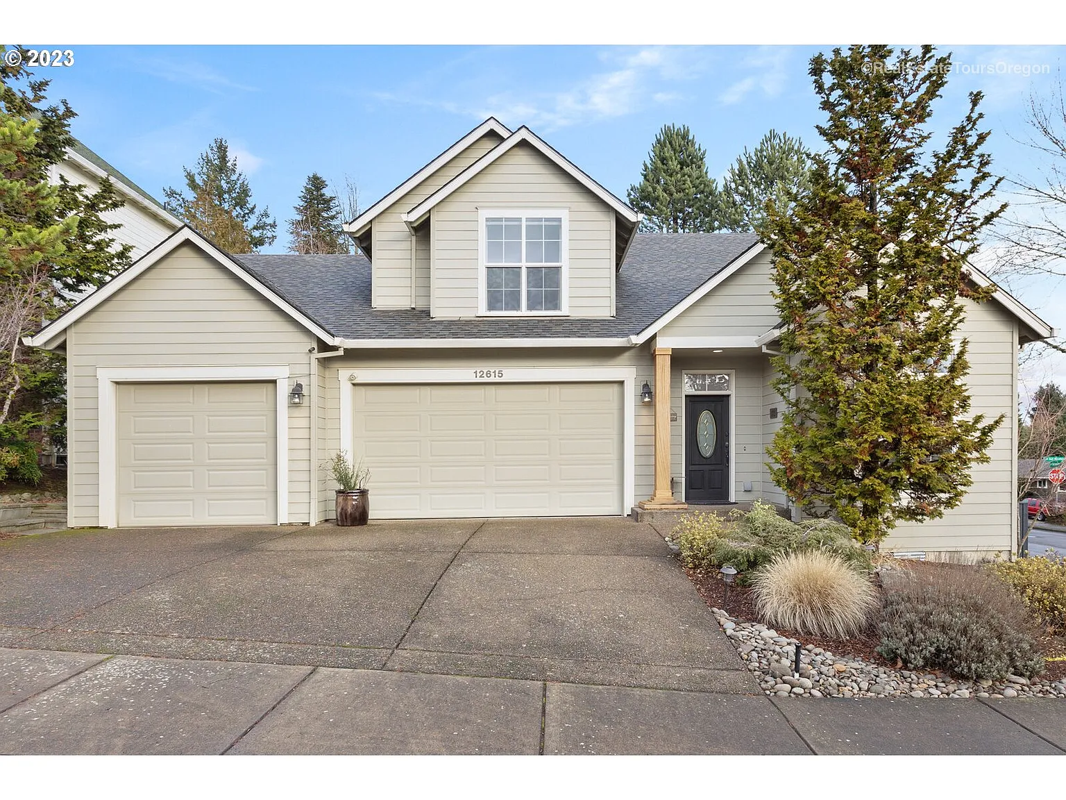 12615 SW Winterview Dr photo 1