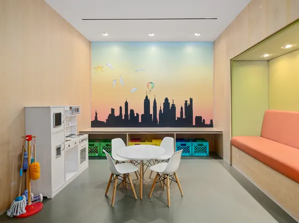 91 Leonard Street image 17 of 21