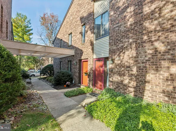 1508 Mountainview Dr, Wayne, PA 19087