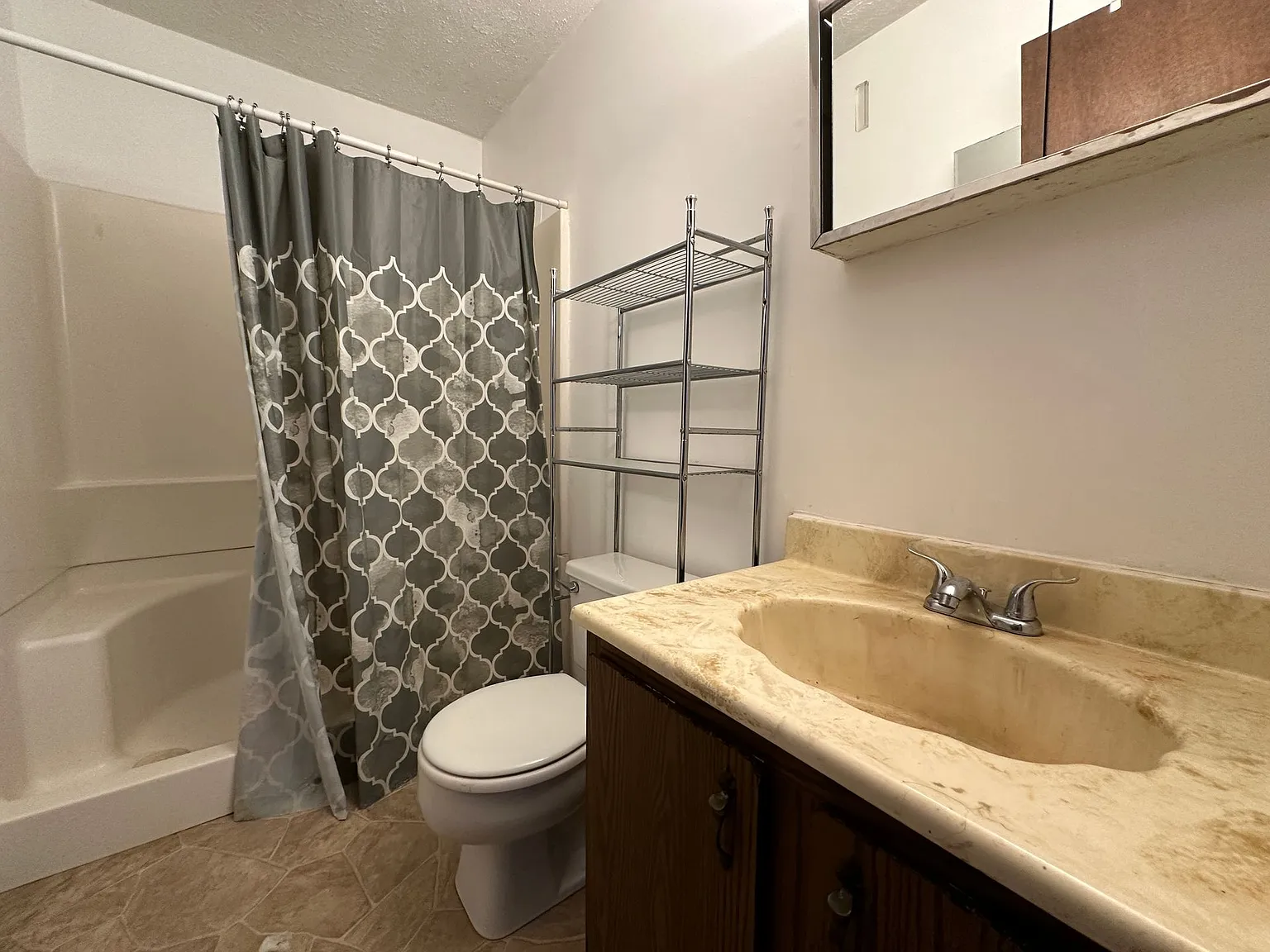 300 College Park Drive — Photo 2