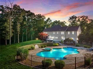 21 Surrey Ridge Rd, Killingworth, CT 06419