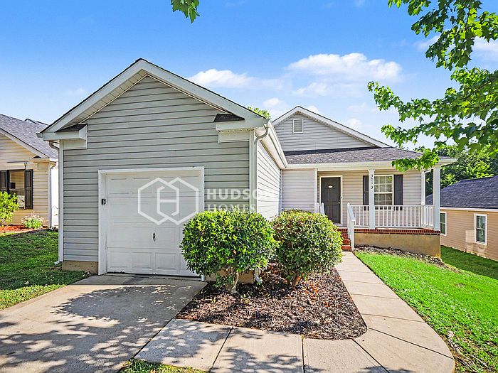 1st image of 3013 Rockingham Ct SW