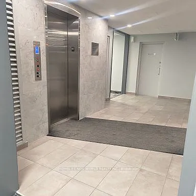 3 bed, $2,699 — Photo 1