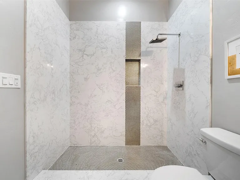 1130 Jonas Ave — Photo 26