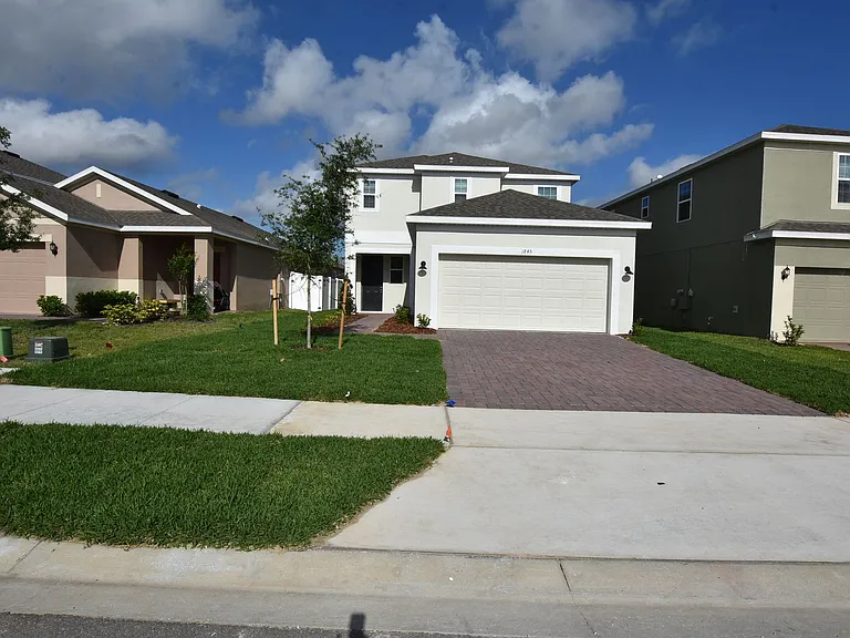 1845 Ross Hammock Ave — Photo 1