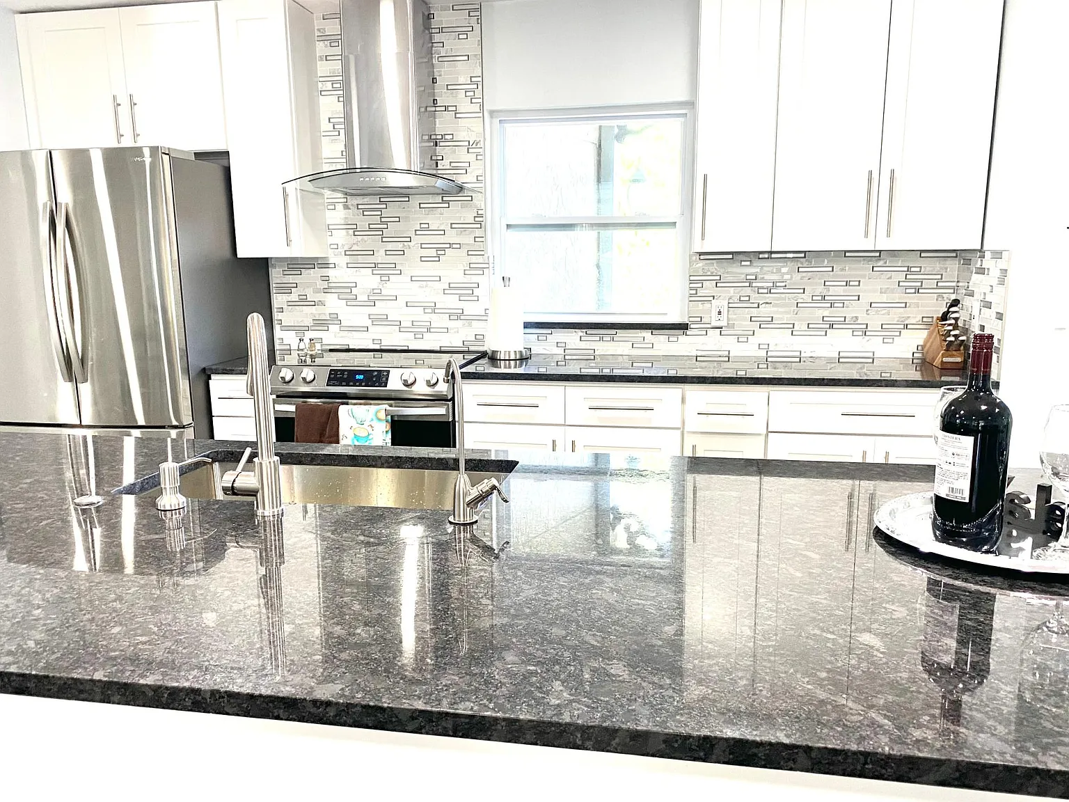 167 Godfrey Ave NE — Photo 2