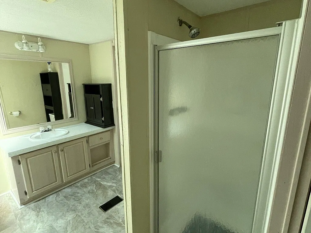 3 bed, 1216 sqft, $1,350 — Photo 3