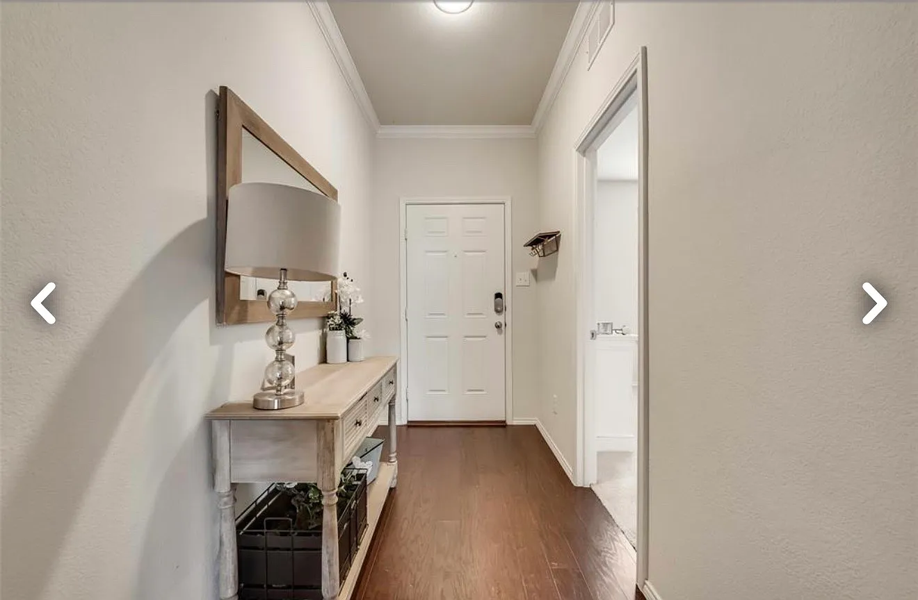 4 bed, 1953 sqft, $2,425 — Photo 3