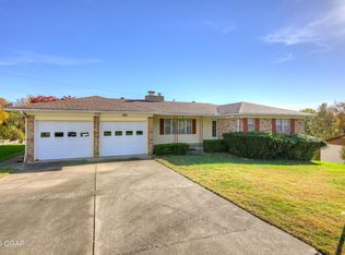 1211 Northwest Blvd, Neosho, MO 64850