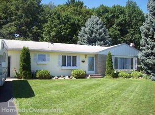8032 S West Bay Shore Dr, Traverse City, MI 49684