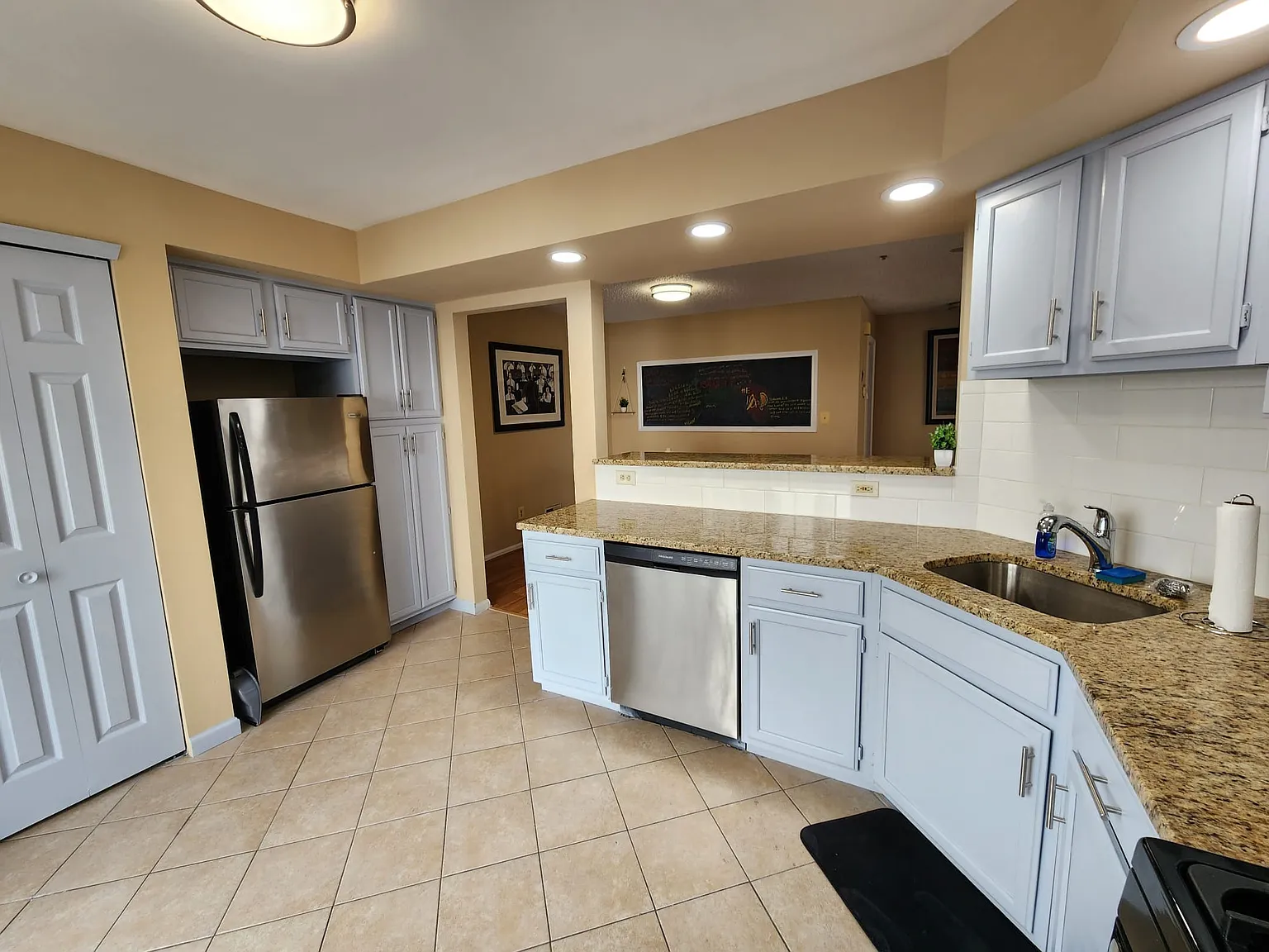 30 Richmond (4 Bed | 3 Bath) (P3 | T1) - 3 - Standard Corner — Photo 2