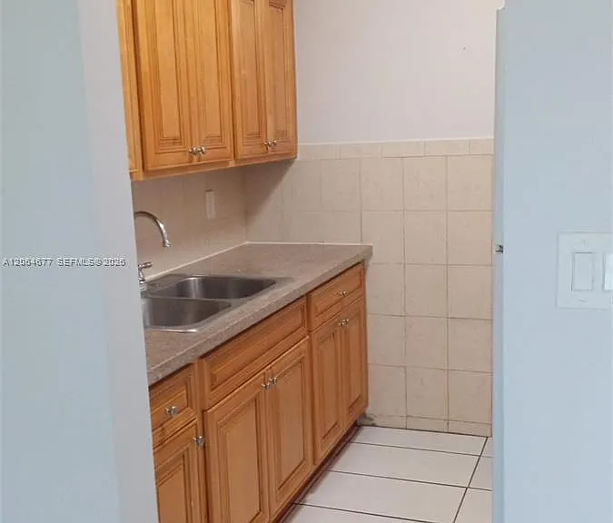 620 NW 8th Ave #6 — Photo 6