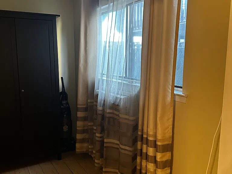 Stobe Ave — Photo 2