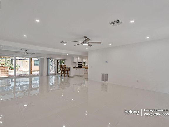 5th image of 6235 4th St