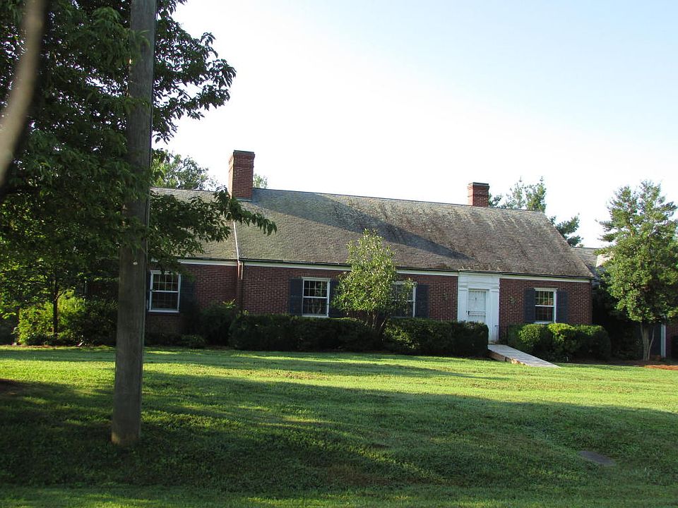 1st image of 3410 Kesterwood Dr