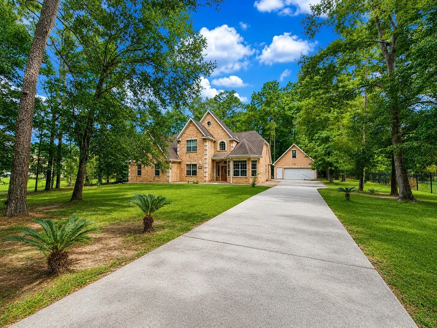 5 bed, 4.5 bath, 3580 sqft, $3,500 — Photo 1