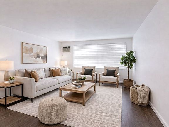 4th image of 526 N Orlando Ave APT 102