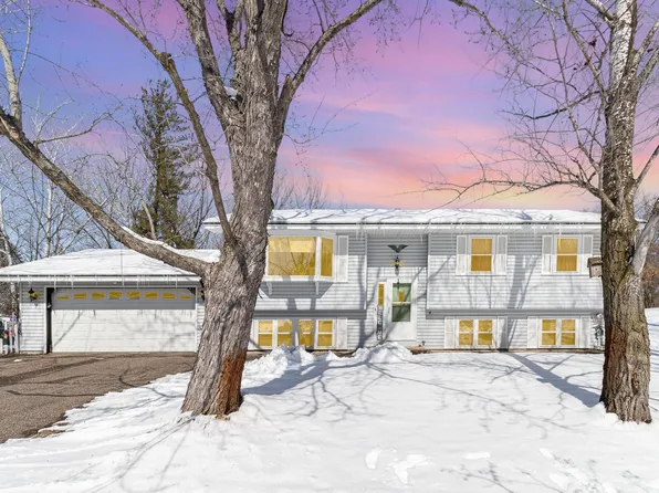 125 210th Ln NW, Oak Grove, MN 55011