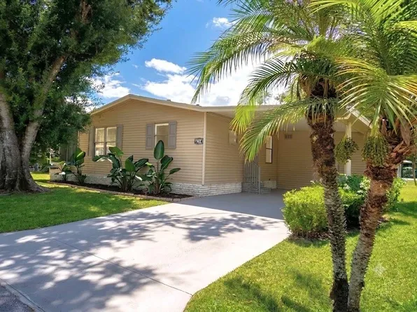 316 S Edgewater Dr #316, Plant City, FL 33565
