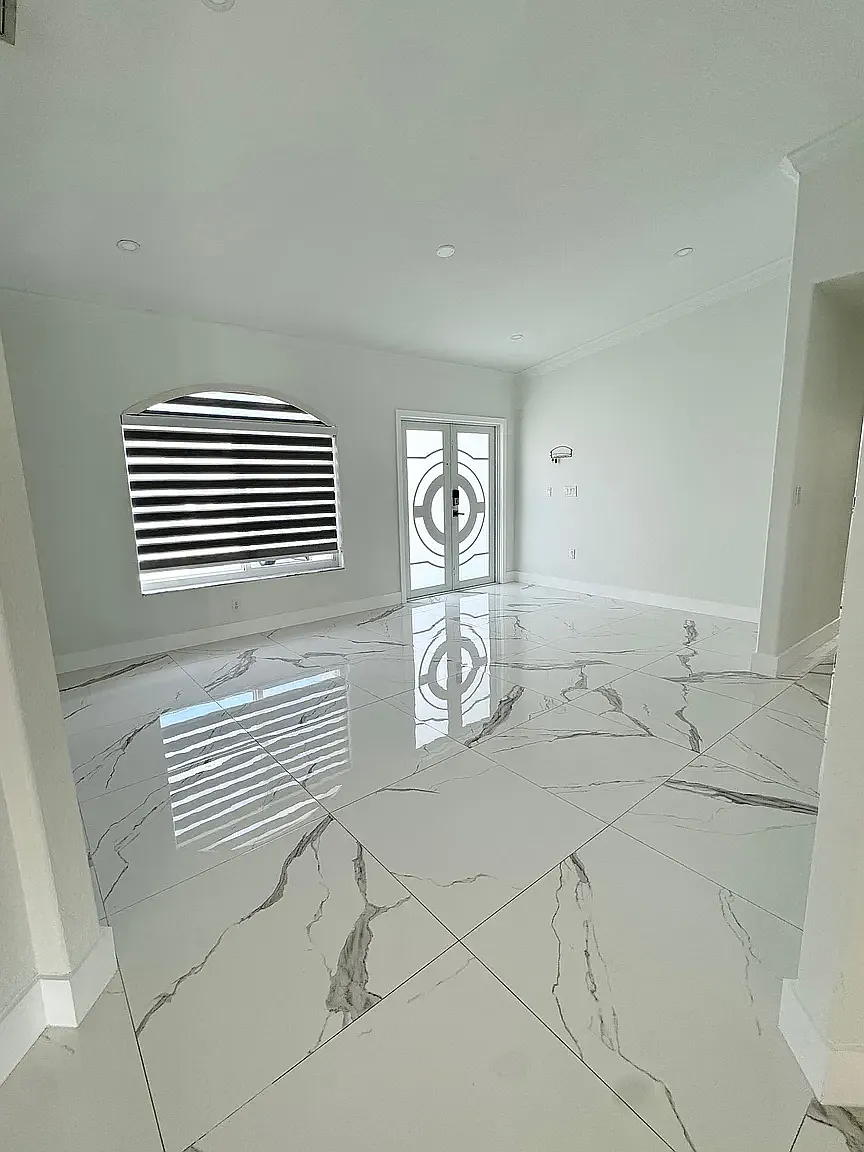 3 bed, 1588 sqft, $4,000 — Photo 2