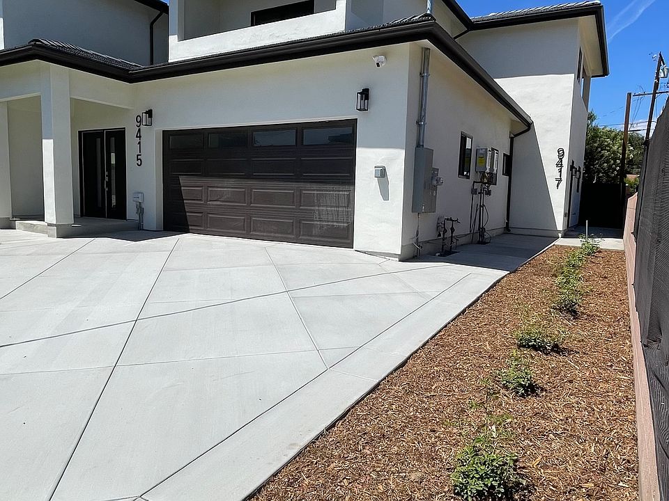 1st image of 9415 De Adalena St