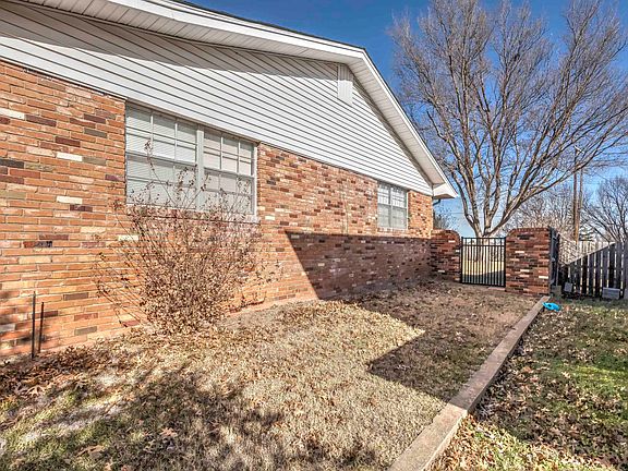 5th image of 1706 Northridge Dr