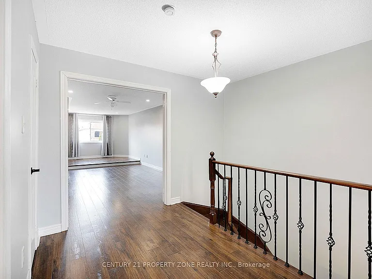 3893 Manatee Way #UPPER — Photo 14