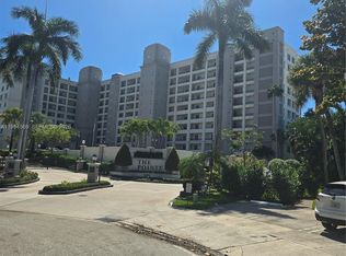 The Pointe, Pompano Beach, FL 33062