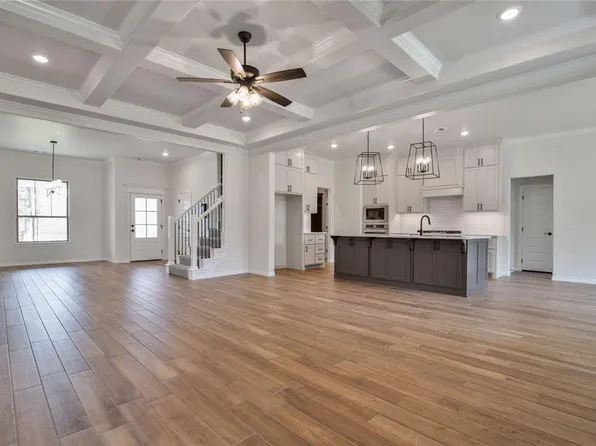 9040 NE 139th St, Edmond, OK 73049