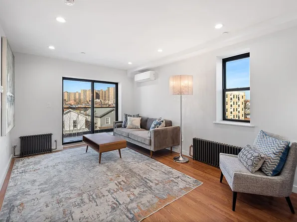 3031 Brighton 5th St #2C, Brooklyn, NY 11235