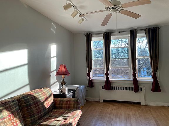 3rd image of 101 Kensington Ave APT C2