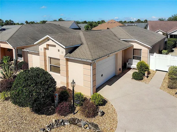 2644 Bainbridge Ln, The Villages, FL 32162