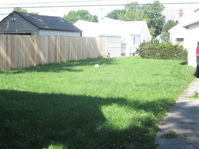 1st image of 1840 Rosemont Blvd