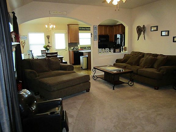 2nd image of 7011 Crescent Moon Dr