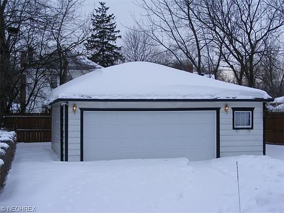 4th image of 98 Avalon Dr