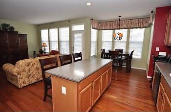 3rd image of 20496 Charter Oak Dr