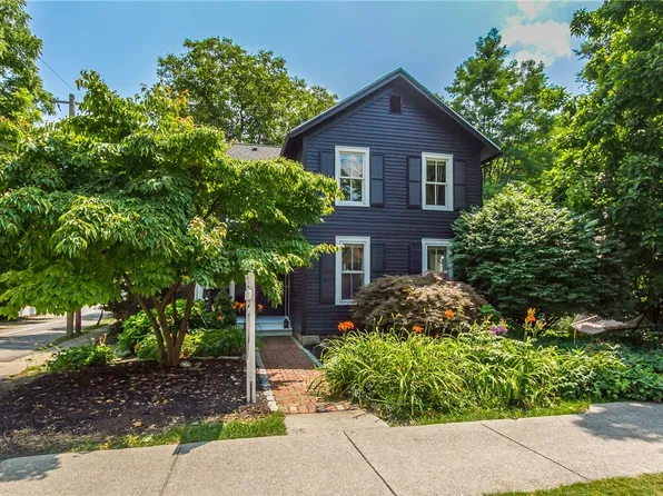 20 South St, Pittsford, NY 14534