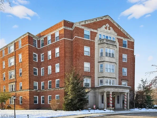 13800 Fairhill Rd APT 512, Cleveland, OH 44120