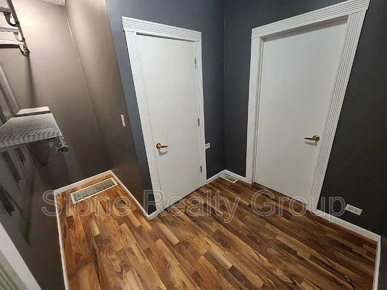 1535 Barbour Ave — Photo 6