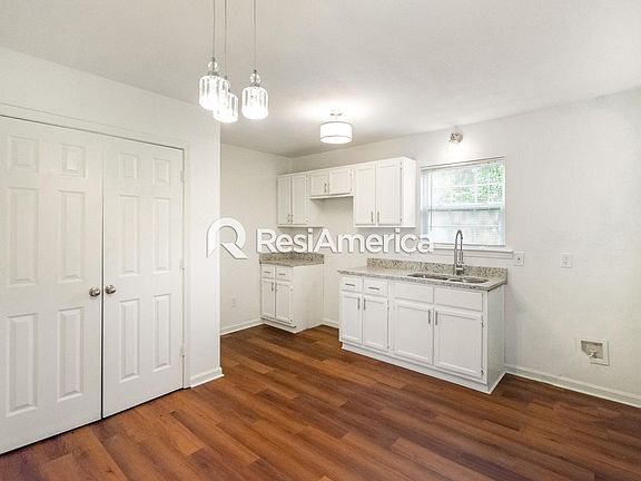 4th image of 1866 Wooten St