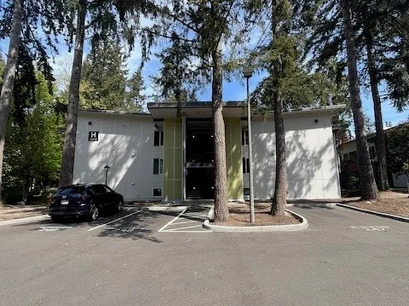 14510 NE 31st Street #205, Bellevue, WA 98007