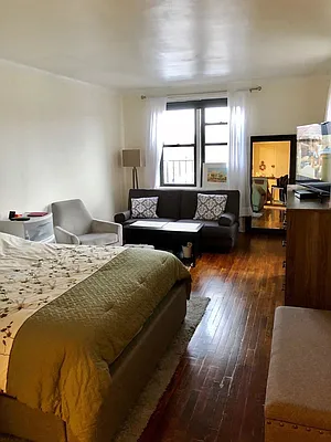 Rented by REAL New York | media 8