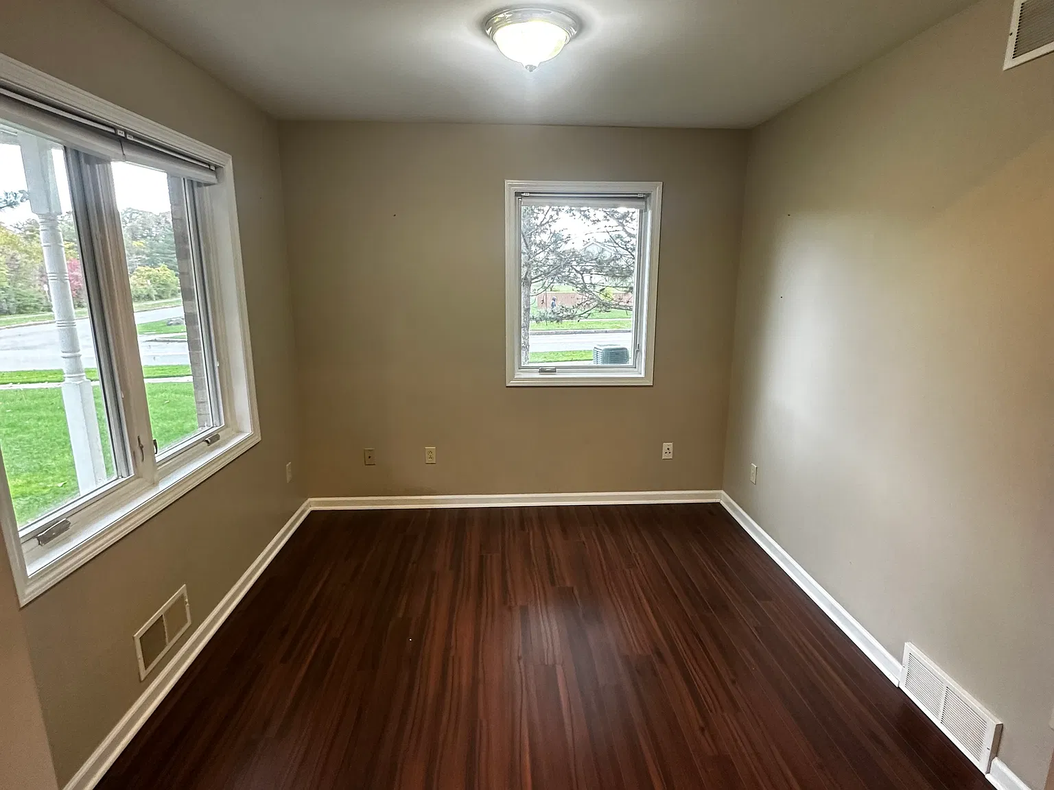 3 bed, 2.5 bath, 1593 sqft, $3,000 — Photo 3