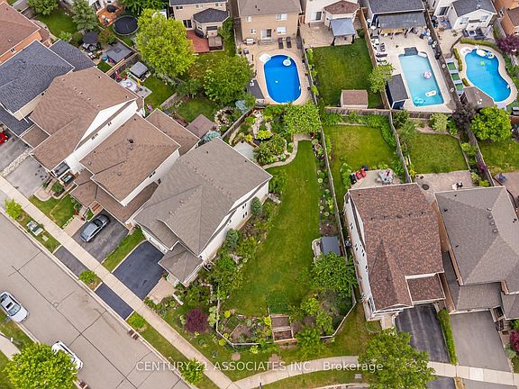 3rd image of 1321 Roper Dr