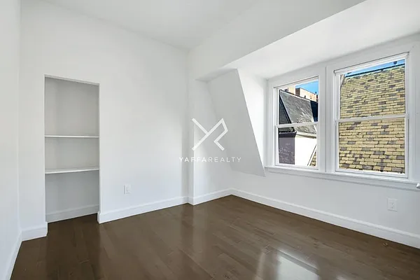 Rented by Yaffa Realty LLC | media 13