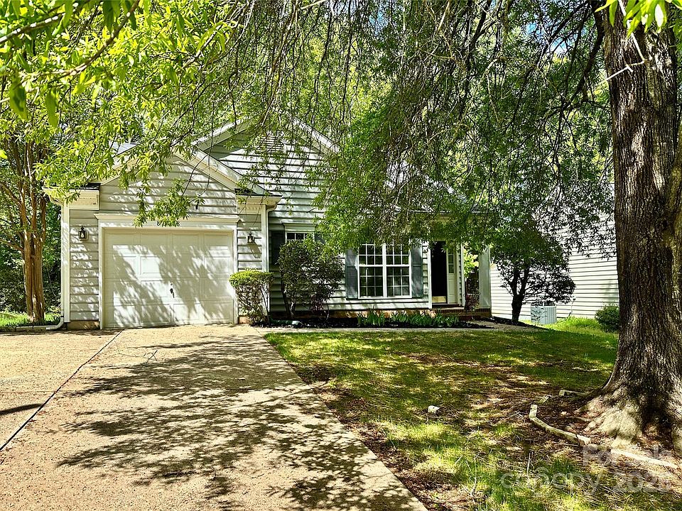 1st image of 8608 Warwick Crest Ln