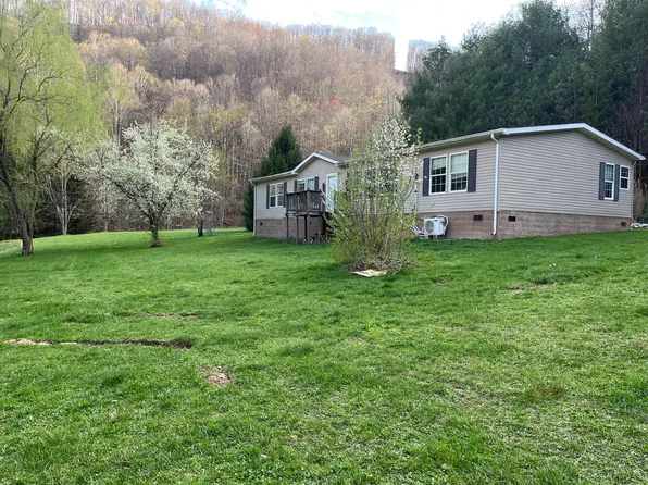 1451 Robins Fork Rd, Renick, WV 24966