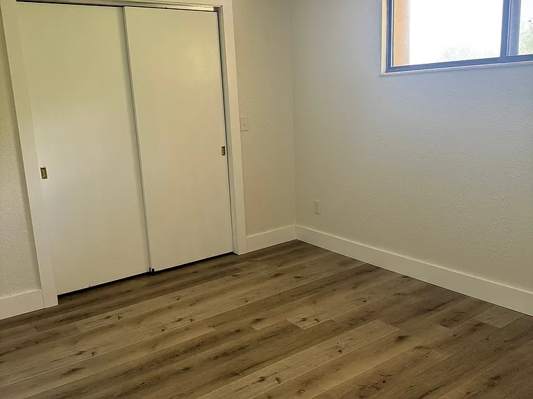 10 Rivercrest Dr #8A — Photo 9